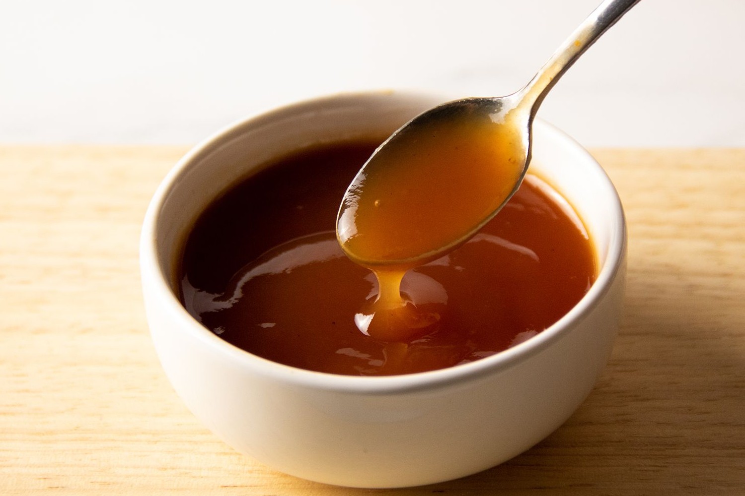sursot-saus-oppskrift