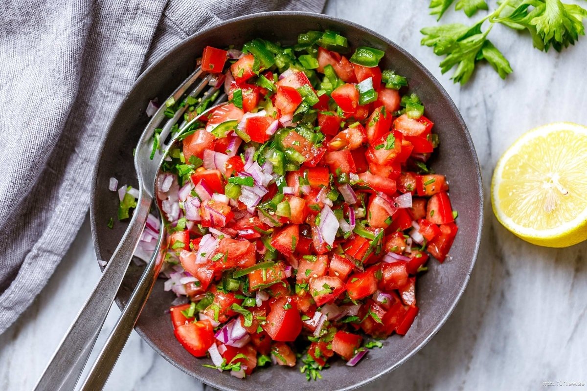 tomatsalat-oppskrift